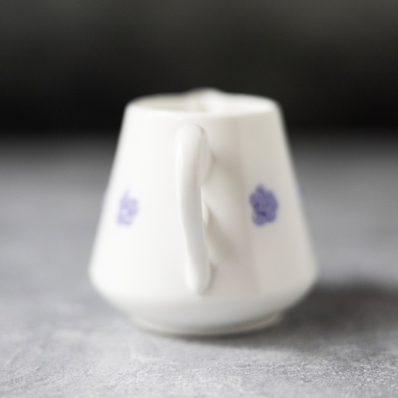 Royal Adderley Blue Chelsea Creamer England white embossed grapes print 2 5/8" - Picture 2 of 6